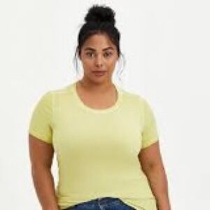 Torrid PERFECT TEE - SUPER SOFT LIME sz 0/large